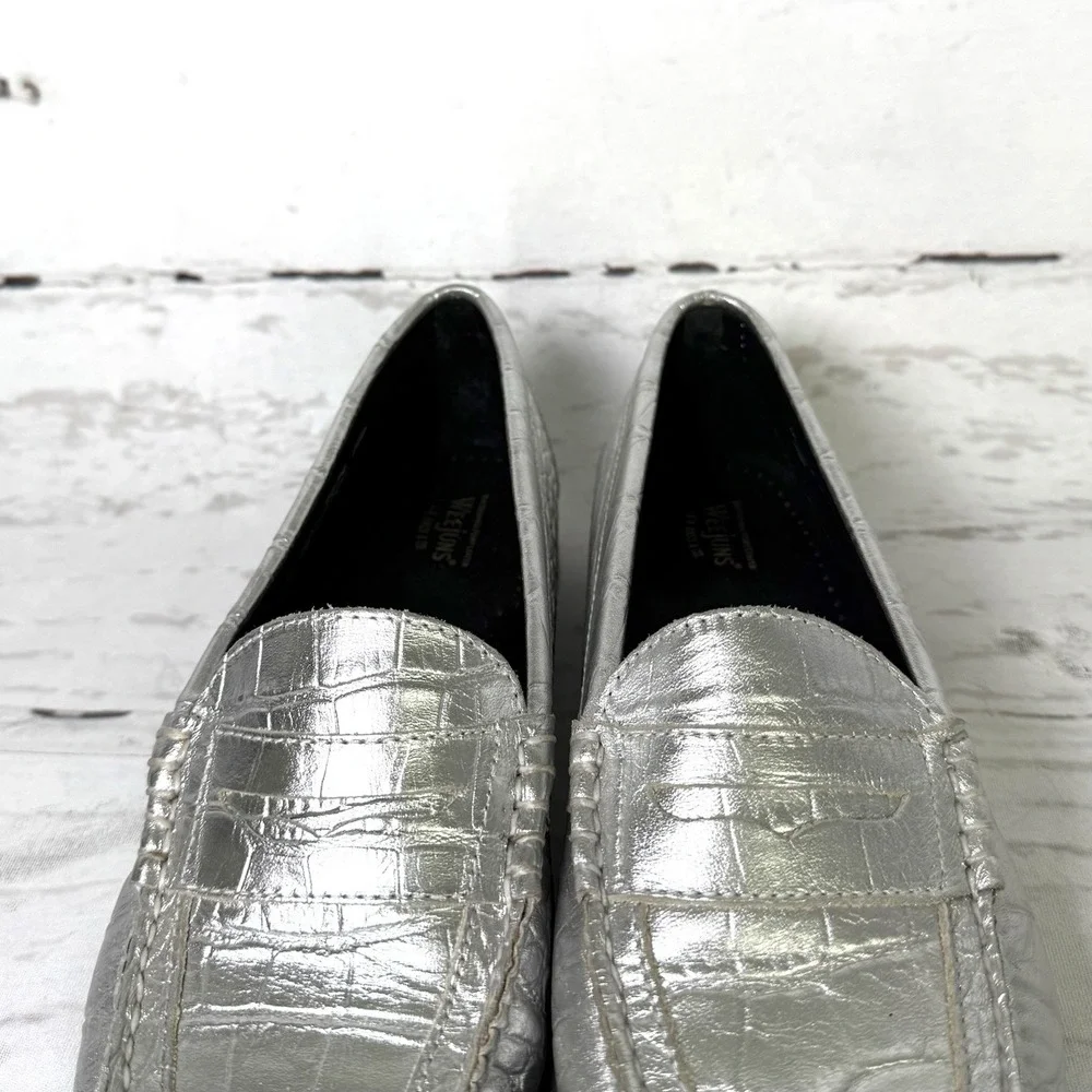 Bass Weejuns Shoes Women's 8M Silver Penny Loafers Slip On Leather Croc Print